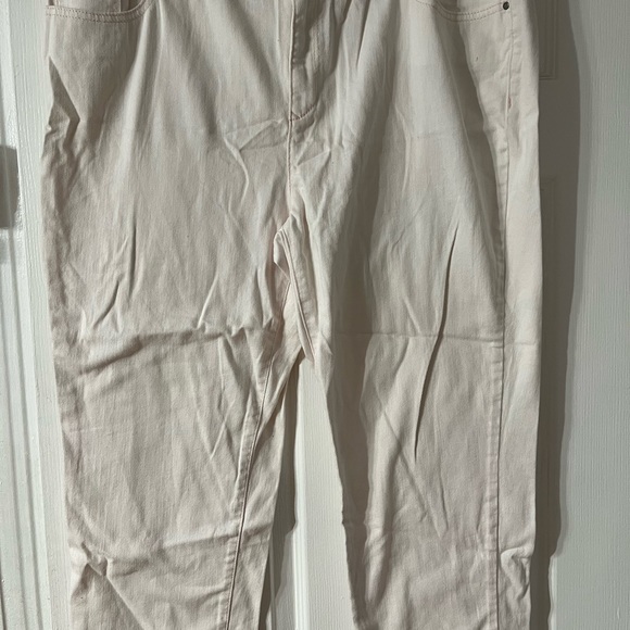 Platinum Chico’s Size 3 XL Women’s White Denim Jeans Capri. Made in Vietnam, col - Picture 8 of 13
